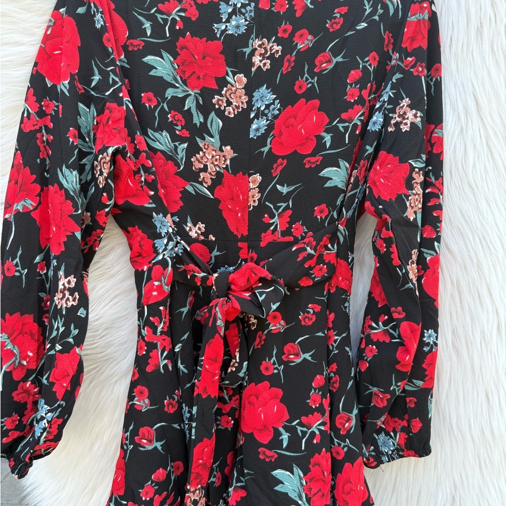 Floral Long Sleeve Romper - Picture 6 of 7